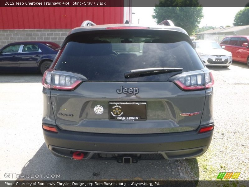 Sting-Gray / Black 2019 Jeep Cherokee Trailhawk 4x4