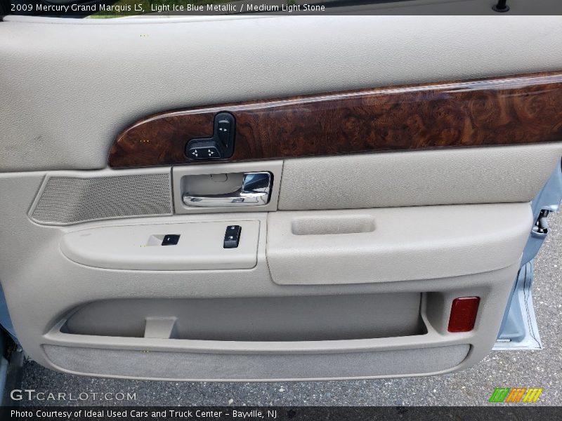 Light Ice Blue Metallic / Medium Light Stone 2009 Mercury Grand Marquis LS