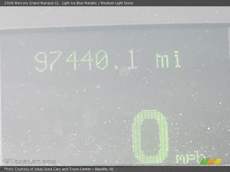 Light Ice Blue Metallic / Medium Light Stone 2009 Mercury Grand Marquis LS