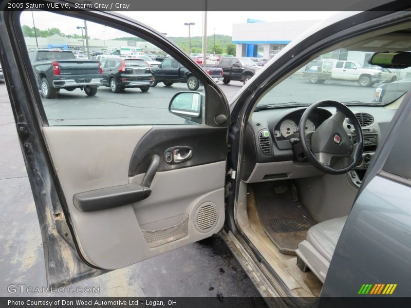 Storm Gray / Gray 2005 Saturn VUE V6