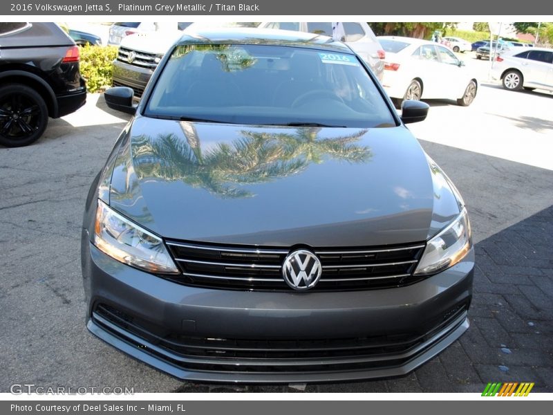 Platinum Grey Metallic / Titan Black 2016 Volkswagen Jetta S