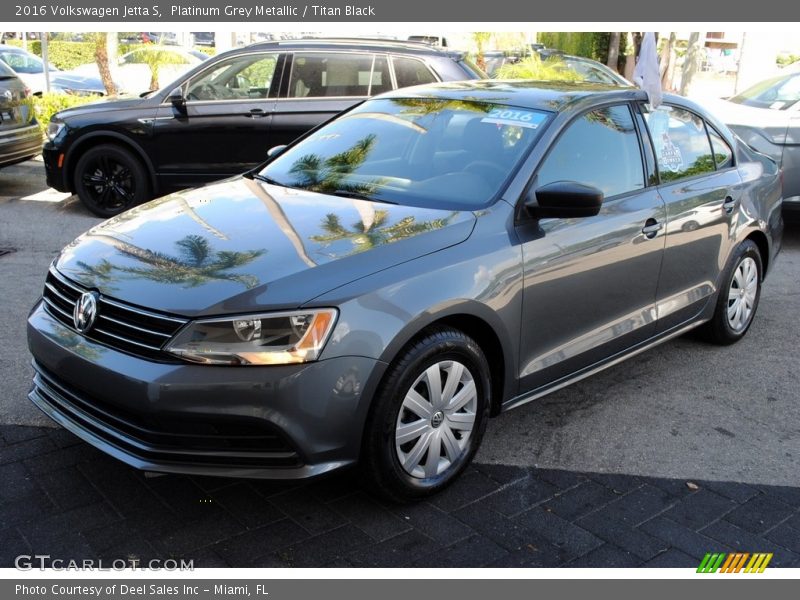 Platinum Grey Metallic / Titan Black 2016 Volkswagen Jetta S