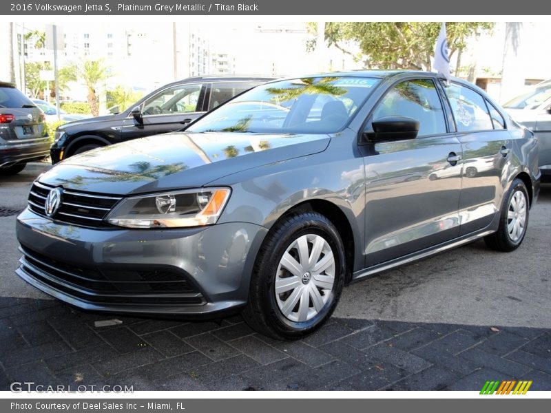 Platinum Grey Metallic / Titan Black 2016 Volkswagen Jetta S