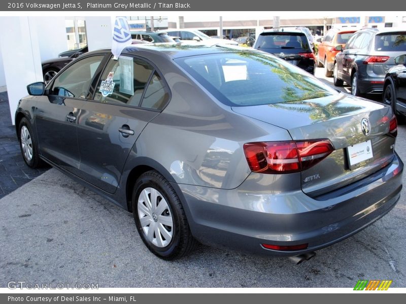 Platinum Grey Metallic / Titan Black 2016 Volkswagen Jetta S