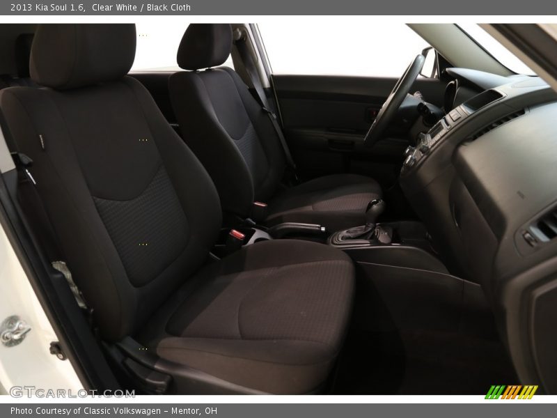 Clear White / Black Cloth 2013 Kia Soul 1.6