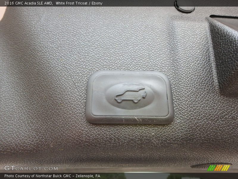 White Frost Tricoat / Ebony 2016 GMC Acadia SLE AWD