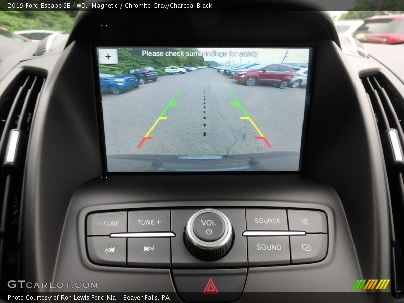 Magnetic / Chromite Gray/Charcoal Black 2019 Ford Escape SE 4WD