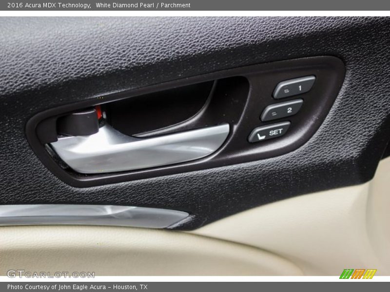 White Diamond Pearl / Parchment 2016 Acura MDX Technology