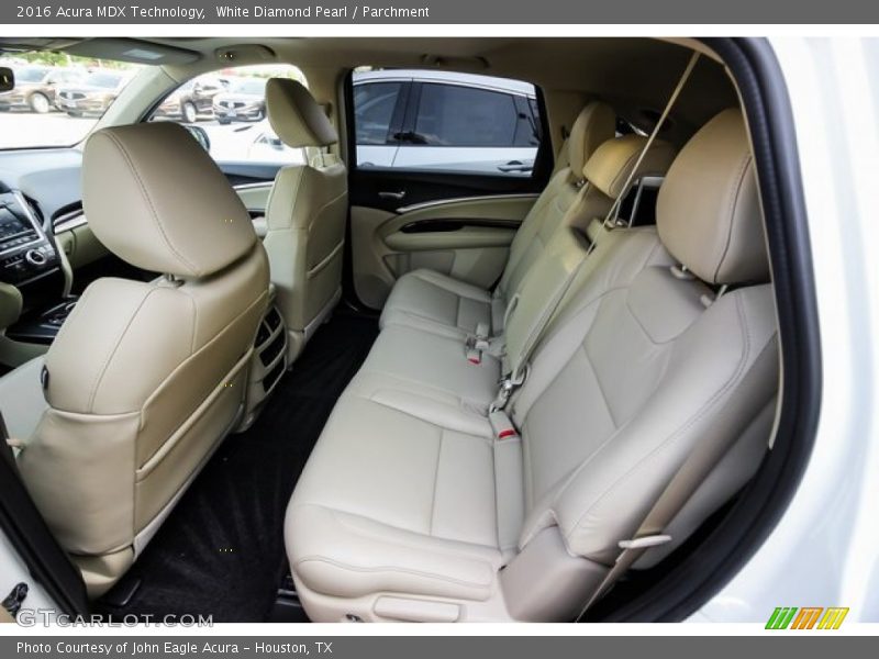 White Diamond Pearl / Parchment 2016 Acura MDX Technology