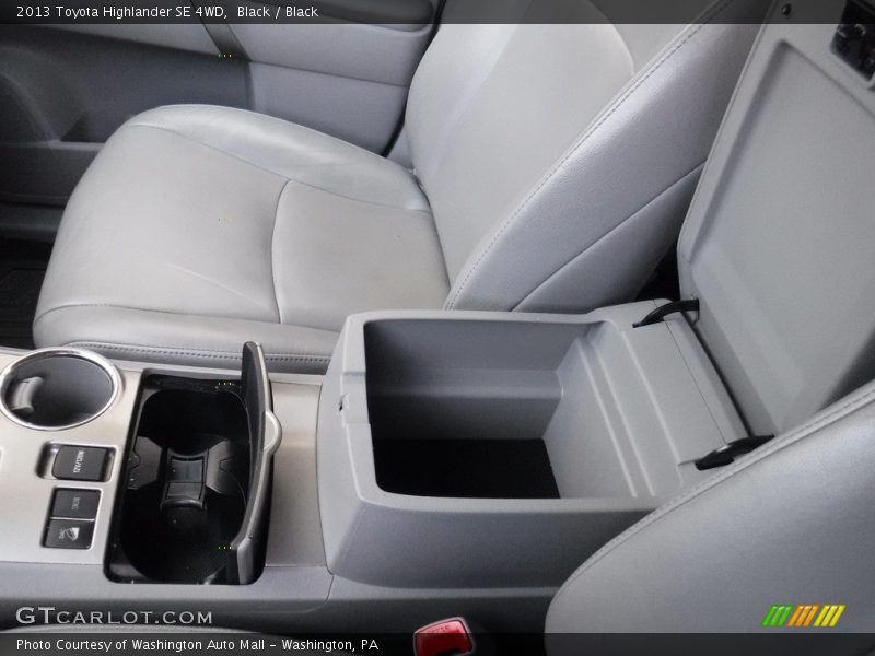 Black / Black 2013 Toyota Highlander SE 4WD