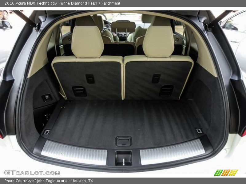 White Diamond Pearl / Parchment 2016 Acura MDX Technology