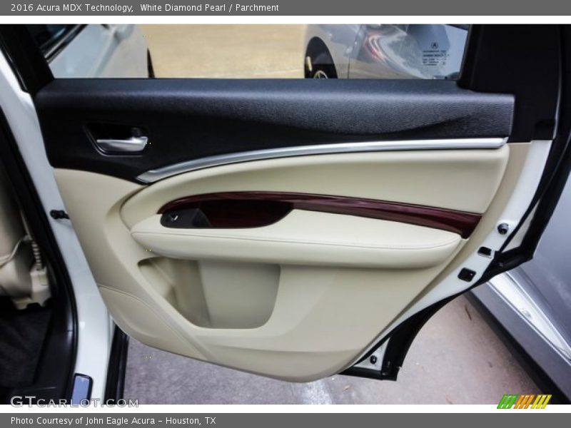 White Diamond Pearl / Parchment 2016 Acura MDX Technology