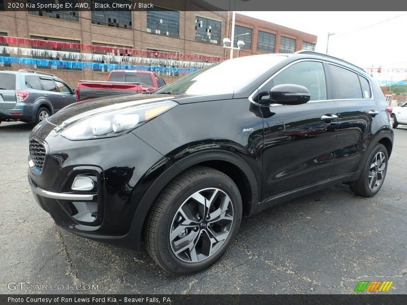 Front 3/4 View of 2020 Sportage EX AWD
