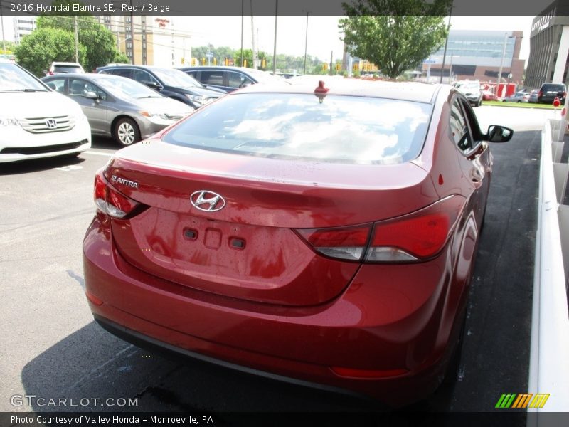Red / Beige 2016 Hyundai Elantra SE