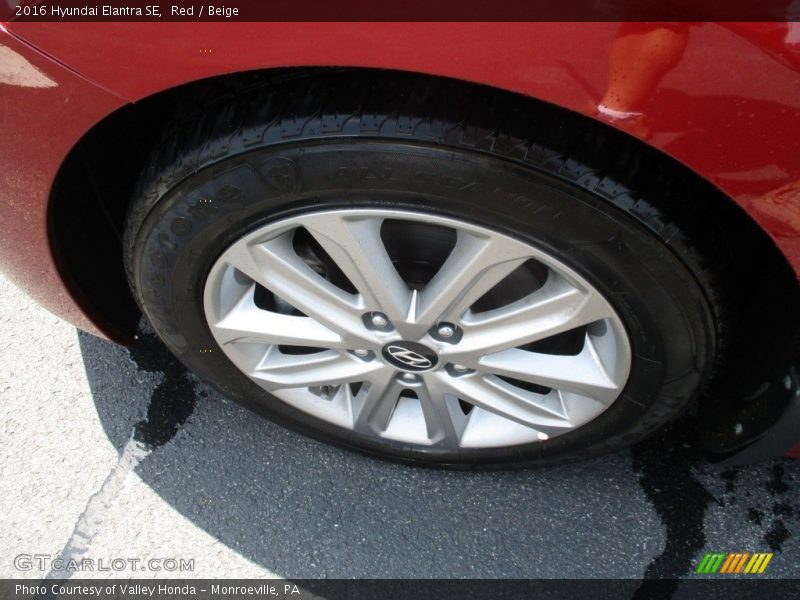 Red / Beige 2016 Hyundai Elantra SE