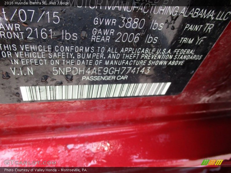 Red / Beige 2016 Hyundai Elantra SE