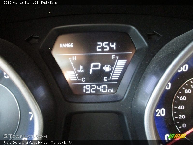 Red / Beige 2016 Hyundai Elantra SE