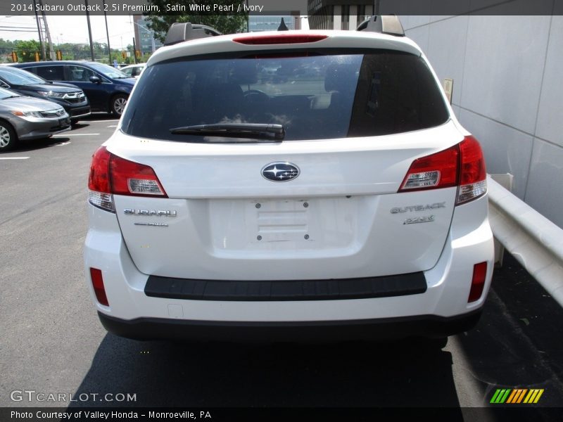 Satin White Pearl / Ivory 2014 Subaru Outback 2.5i Premium