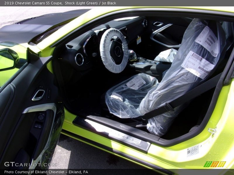 Front Seat of 2019 Camaro SS Coupe