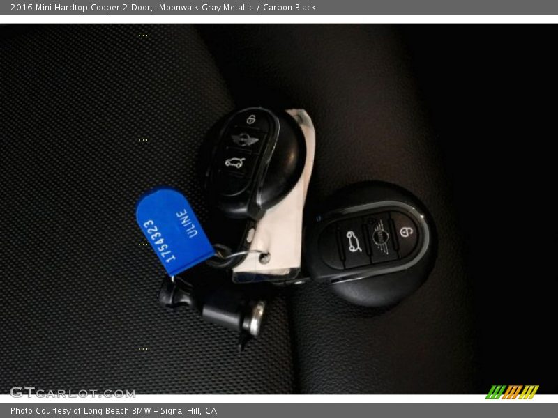 Moonwalk Gray Metallic / Carbon Black 2016 Mini Hardtop Cooper 2 Door