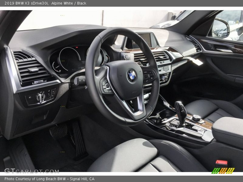 Alpine White / Black 2019 BMW X3 sDrive30i