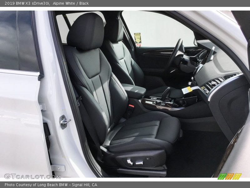 Alpine White / Black 2019 BMW X3 sDrive30i