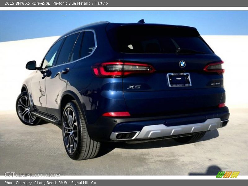 Phytonic Blue Metallic / Tartufo 2019 BMW X5 xDrive50i