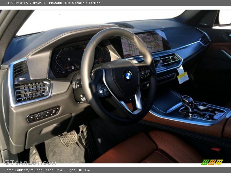 Phytonic Blue Metallic / Tartufo 2019 BMW X5 xDrive50i