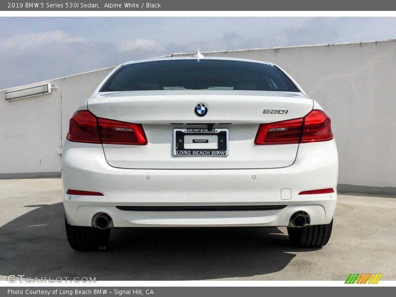 Alpine White / Black 2019 BMW 5 Series 530i Sedan