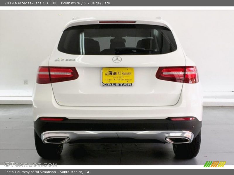 Polar White / Silk Beige/Black 2019 Mercedes-Benz GLC 300