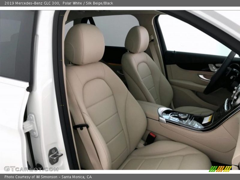 Polar White / Silk Beige/Black 2019 Mercedes-Benz GLC 300