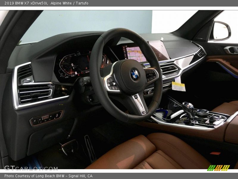 Alpine White / Tartufo 2019 BMW X7 xDrive50i