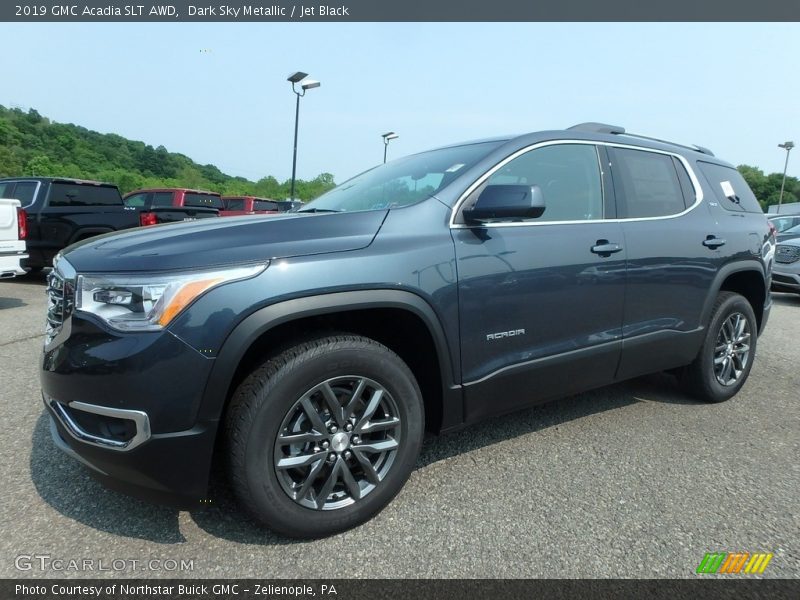 Front 3/4 View of 2019 Acadia SLT AWD
