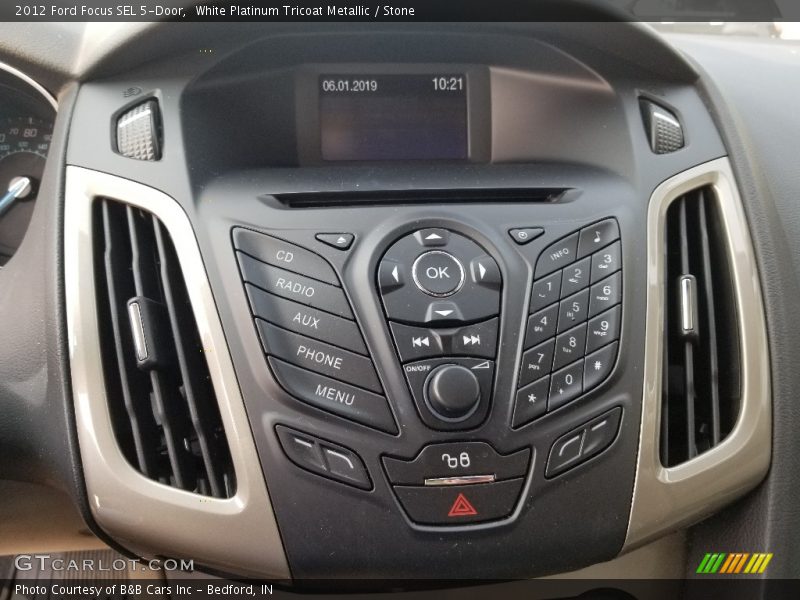 White Platinum Tricoat Metallic / Stone 2012 Ford Focus SEL 5-Door