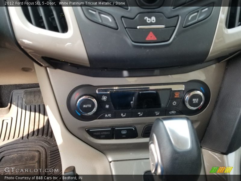 White Platinum Tricoat Metallic / Stone 2012 Ford Focus SEL 5-Door