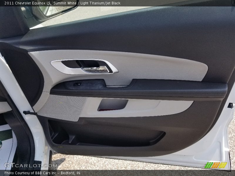 Summit White / Light Titanium/Jet Black 2011 Chevrolet Equinox LS