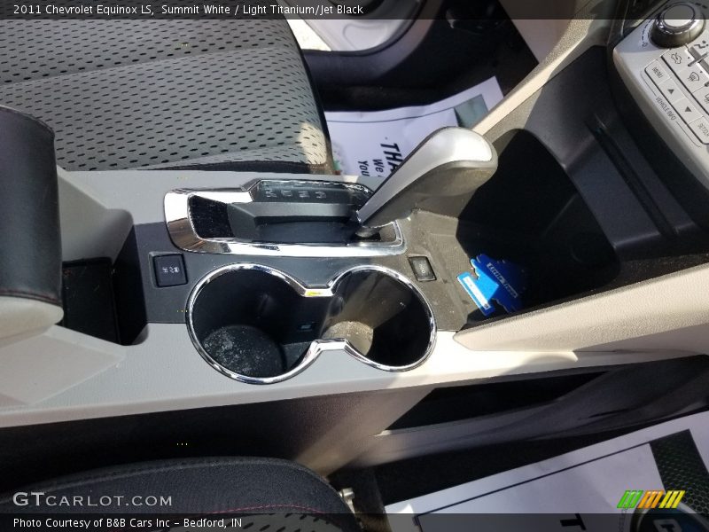 Summit White / Light Titanium/Jet Black 2011 Chevrolet Equinox LS