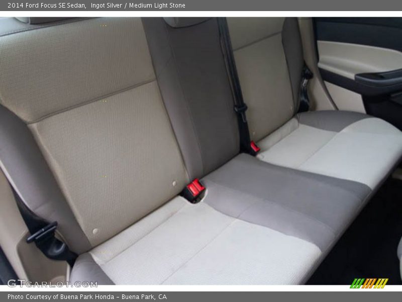 Ingot Silver / Medium Light Stone 2014 Ford Focus SE Sedan