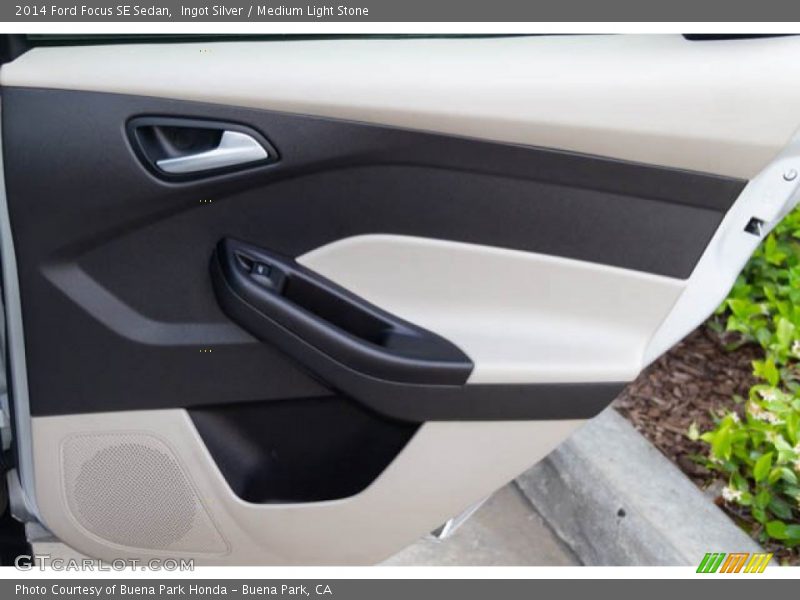 Ingot Silver / Medium Light Stone 2014 Ford Focus SE Sedan