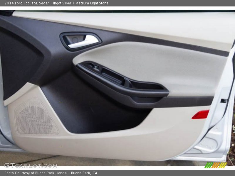 Ingot Silver / Medium Light Stone 2014 Ford Focus SE Sedan