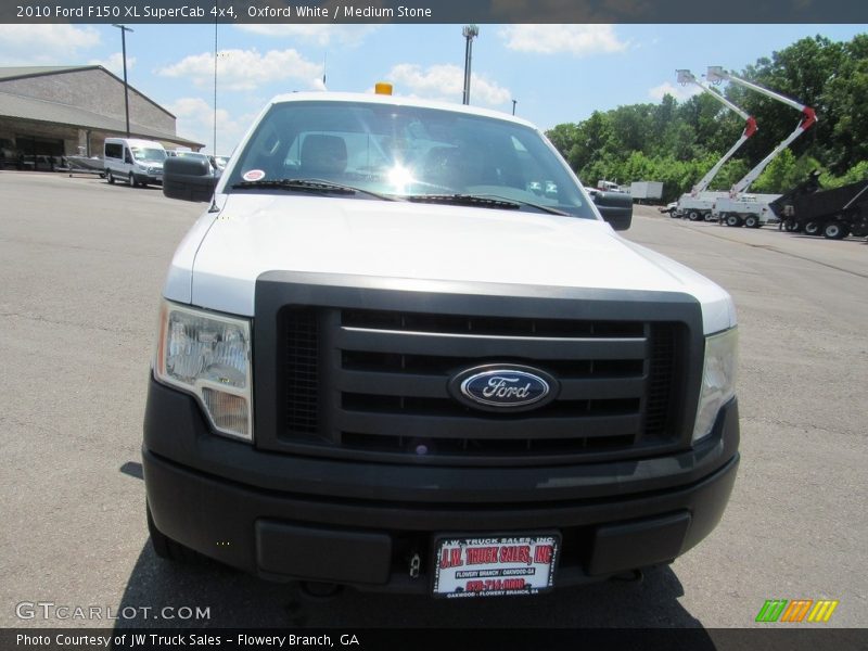 Oxford White / Medium Stone 2010 Ford F150 XL SuperCab 4x4