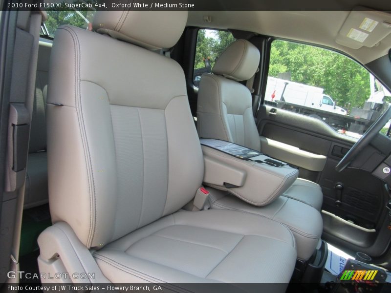 Oxford White / Medium Stone 2010 Ford F150 XL SuperCab 4x4