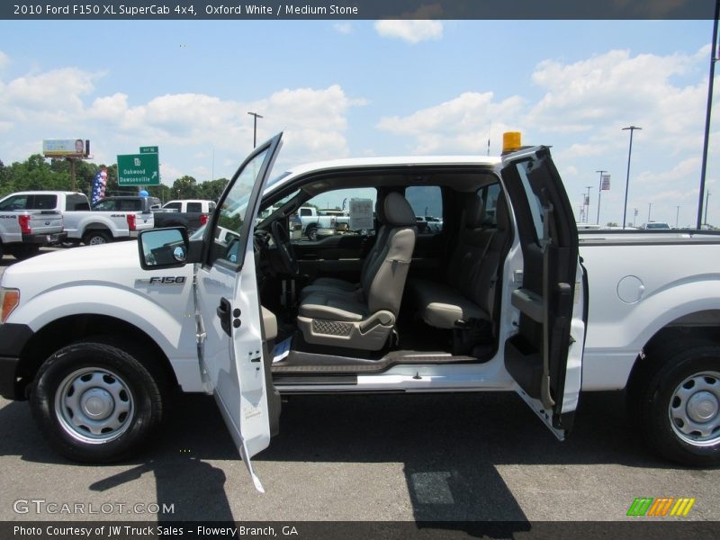 Oxford White / Medium Stone 2010 Ford F150 XL SuperCab 4x4