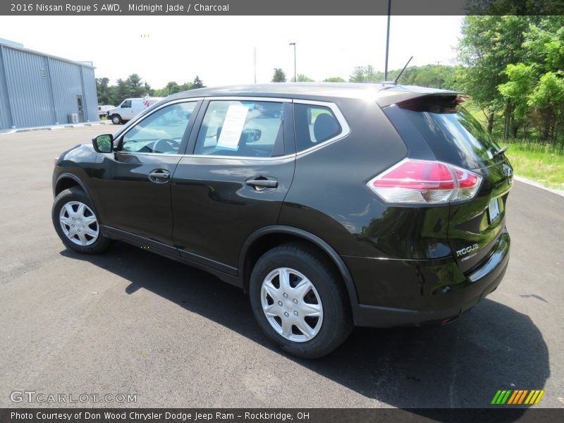 Midnight Jade / Charcoal 2016 Nissan Rogue S AWD