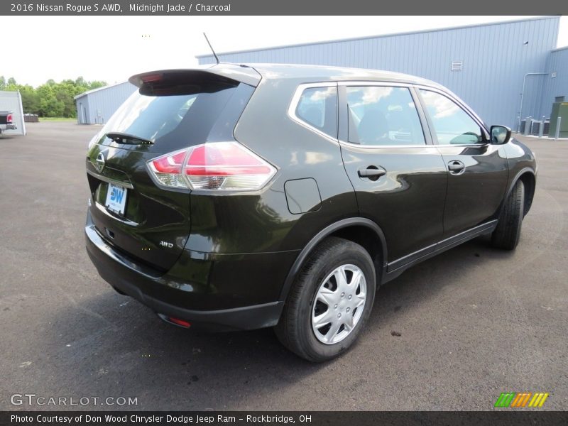 Midnight Jade / Charcoal 2016 Nissan Rogue S AWD