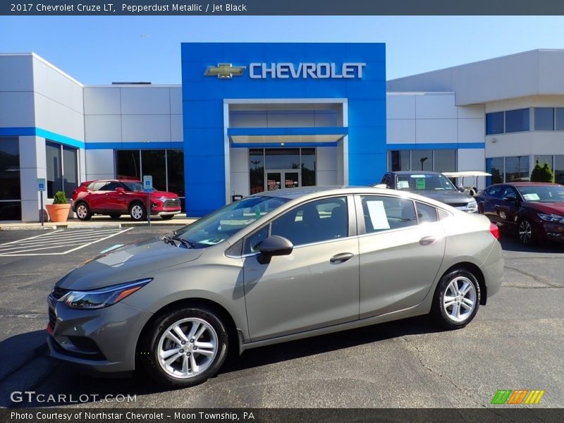 Pepperdust Metallic / Jet Black 2017 Chevrolet Cruze LT