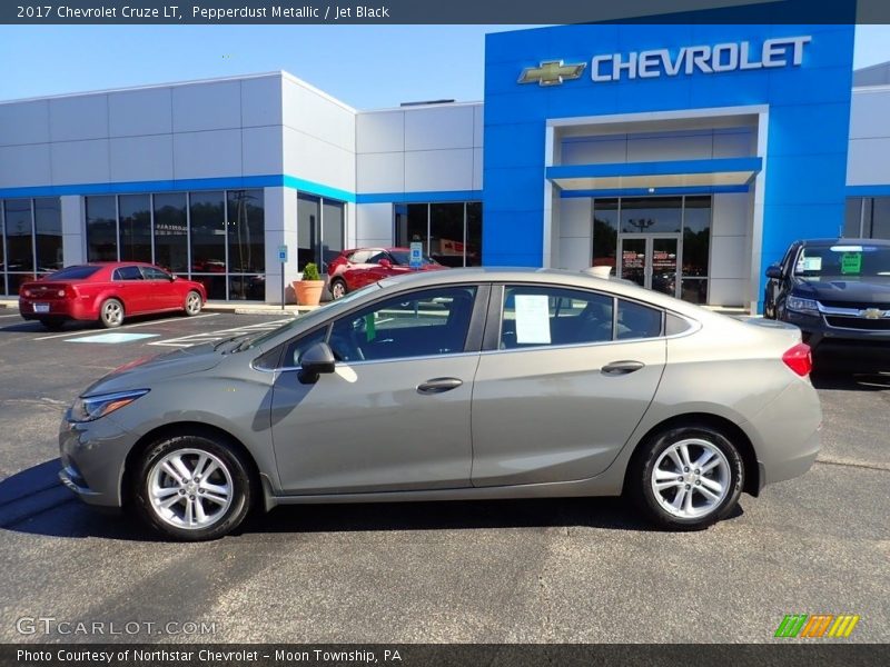 Pepperdust Metallic / Jet Black 2017 Chevrolet Cruze LT