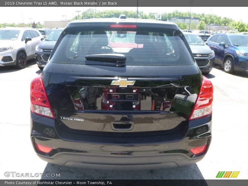 Mosaic Black Metallic / Jet Black 2019 Chevrolet Trax LS AWD