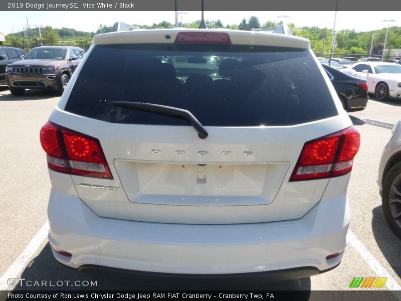 Vice White / Black 2019 Dodge Journey SE