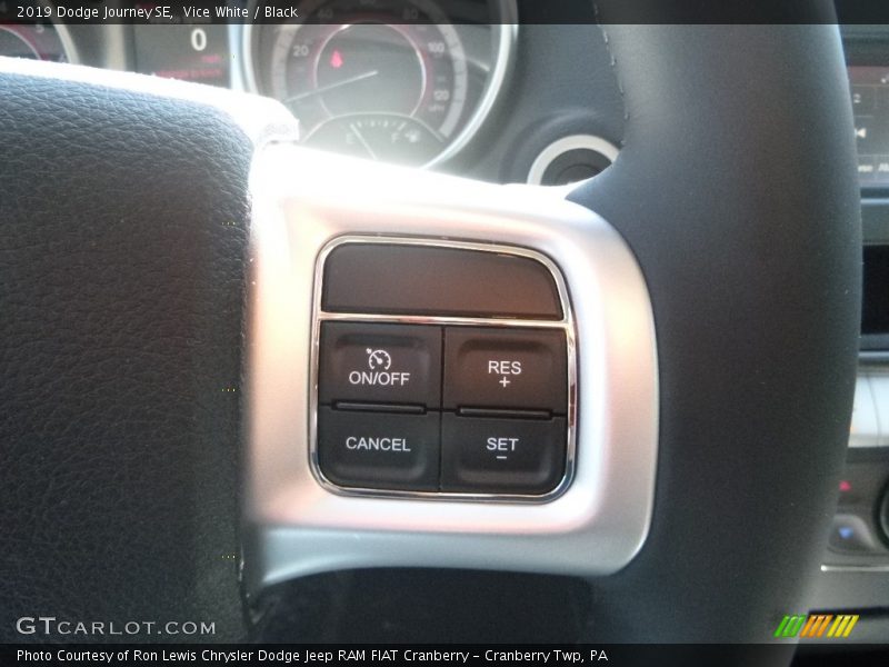 Vice White / Black 2019 Dodge Journey SE